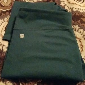 Fabletics cropped jade workout pant